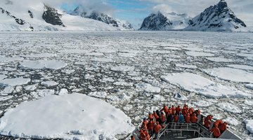 Экспедиционный круиз в Антарктиду на борту теплохода Ocean Nova (с перелетом через пролив Дрейка)