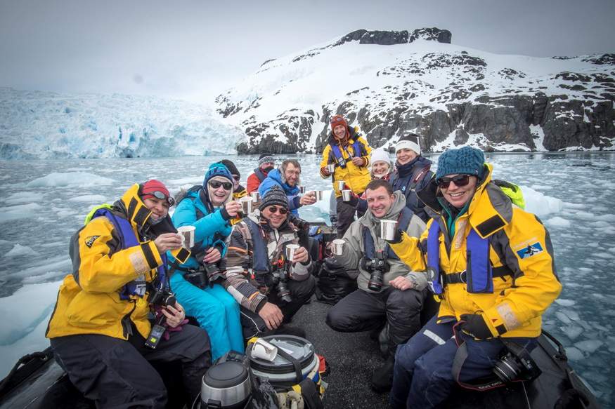 Экспедиционный круиз к Антарктическому полуострову на борту судна ледового класса Magellan Explorer (с перелетом через пролив Дрейка)