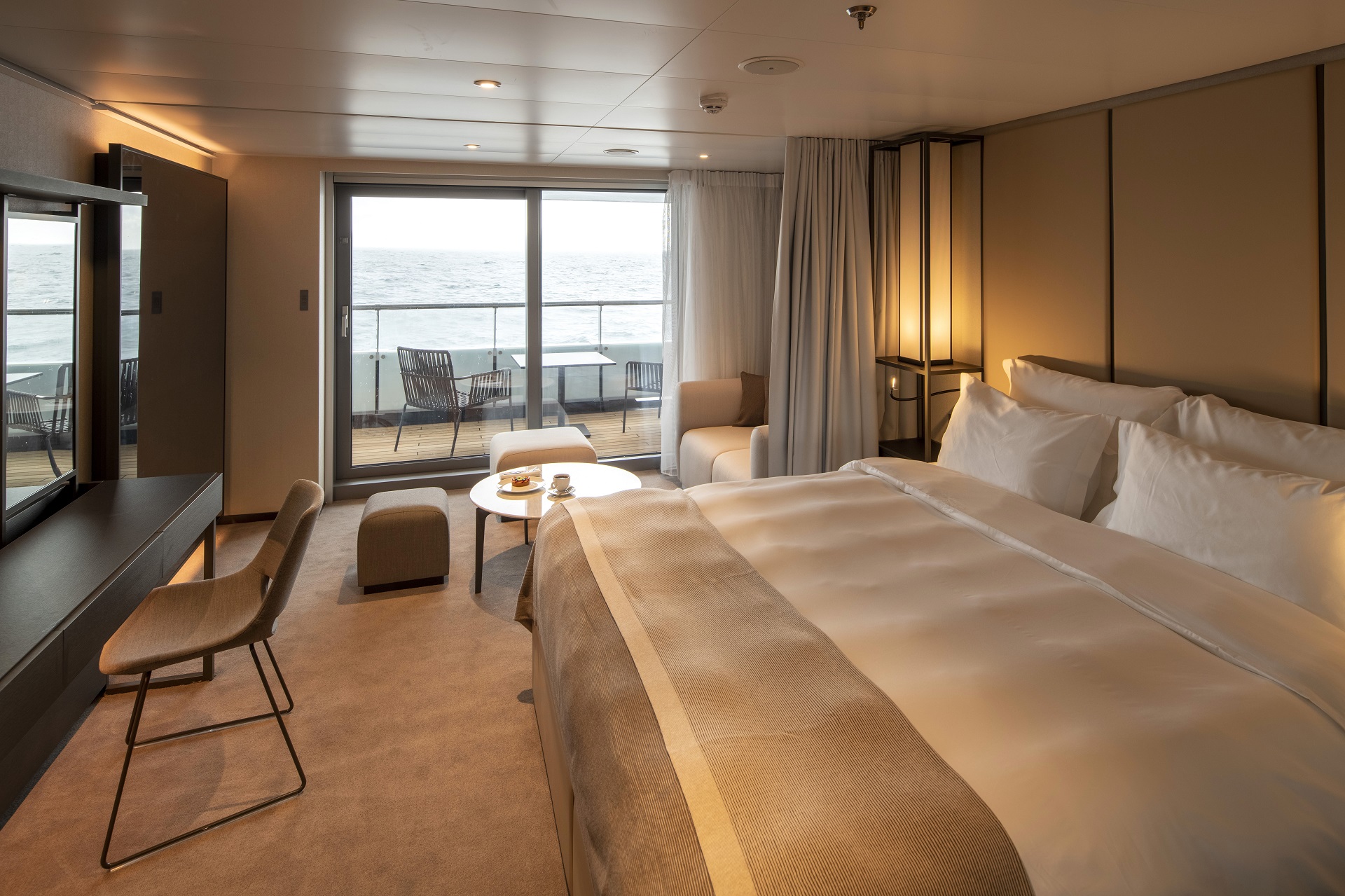 Deluxe Verandah Suite (5,8 палуба)