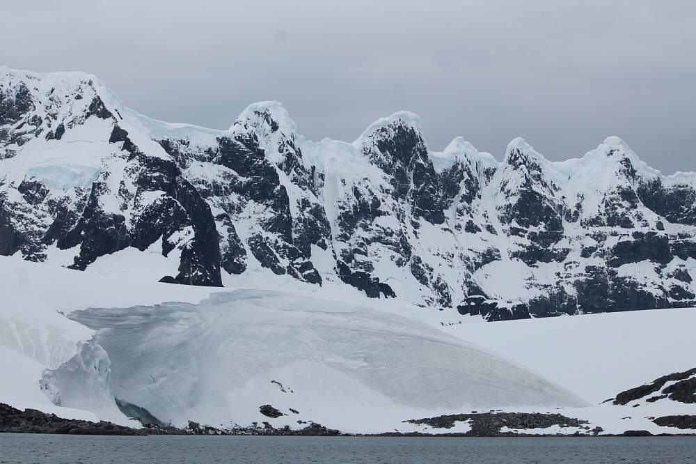 Экспедиционный круиз к Антарктическому полуострову «Пересекая полярный круг» с посещением моря Уэдделла на борту теплохода Plancius